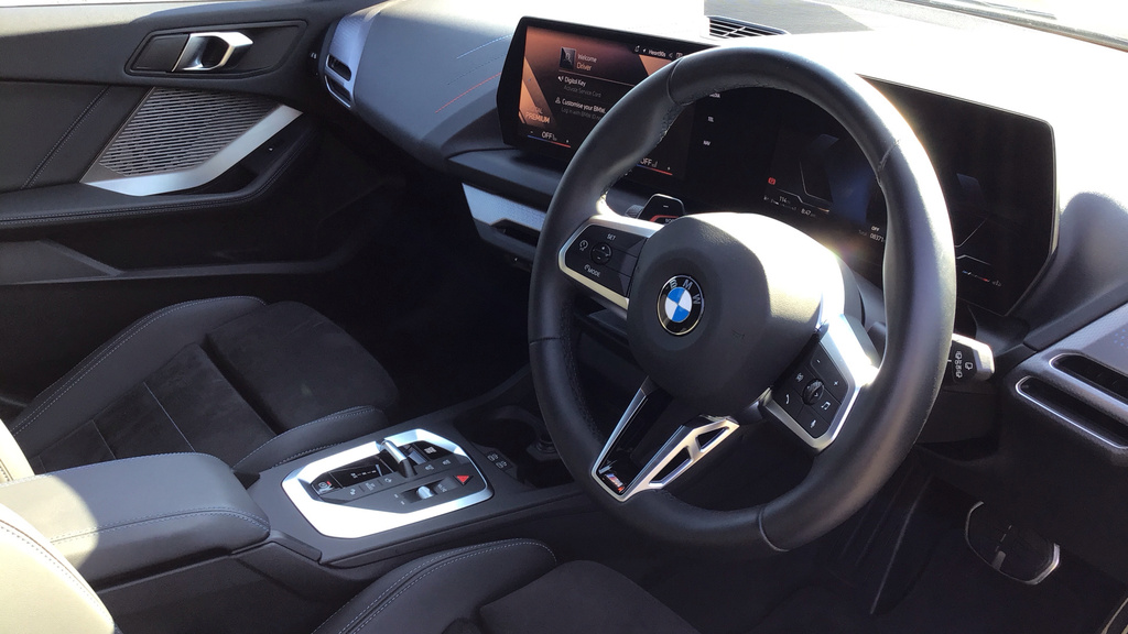 BMW 1 Series Sports WK26ORZ Black #6