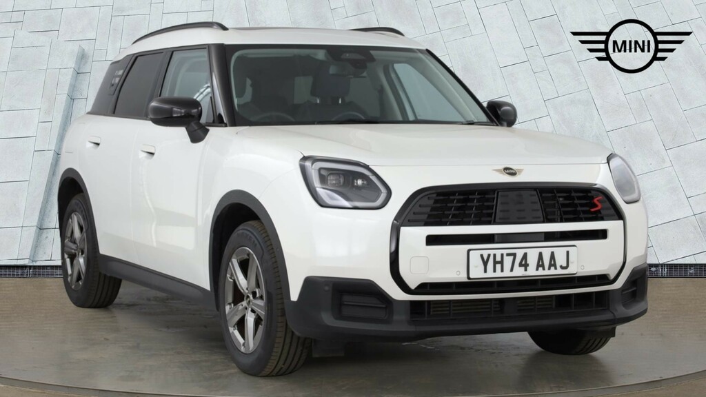Mini Countryman Petrol White
