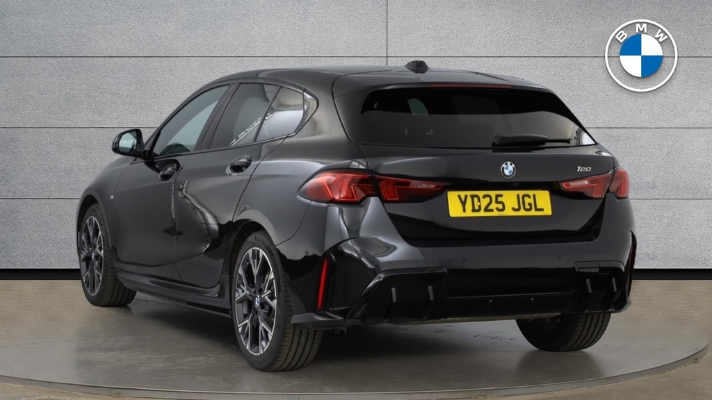 BMW 1 Series Sports YD25JGL Black #2