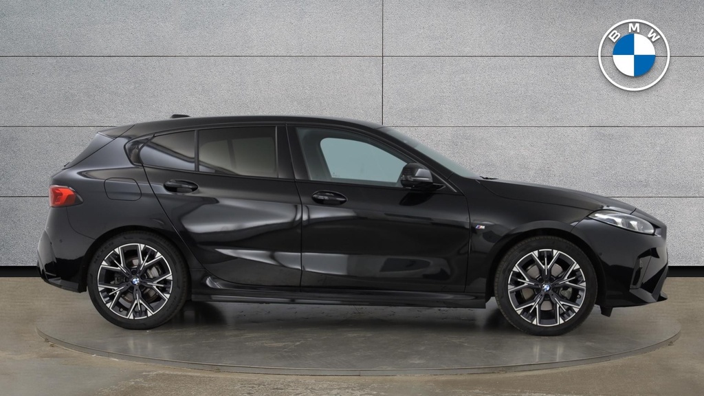 BMW 1 Series Sports YD25JGL Black #3