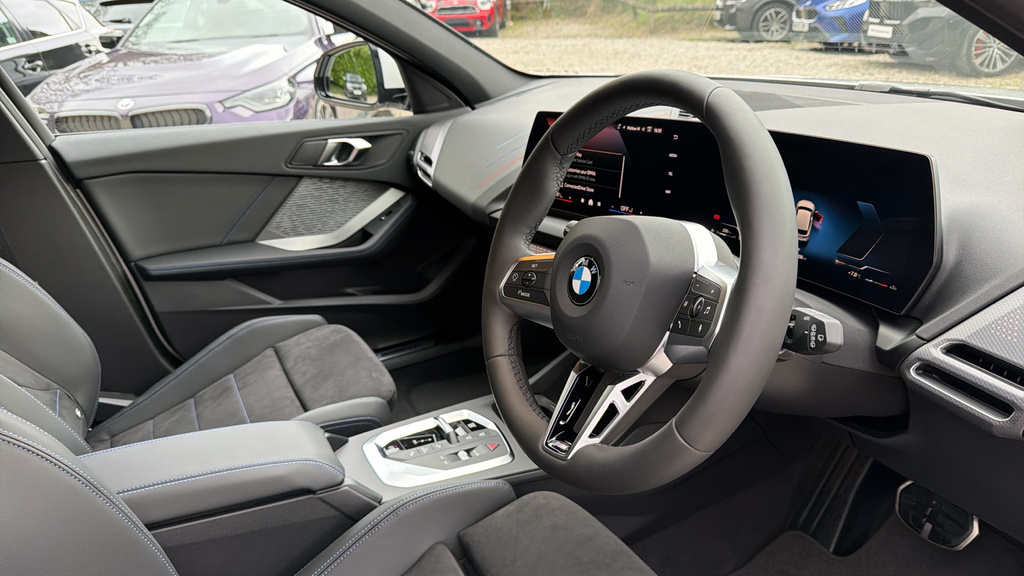 BMW 1 Series Sports WA26KYV White #6