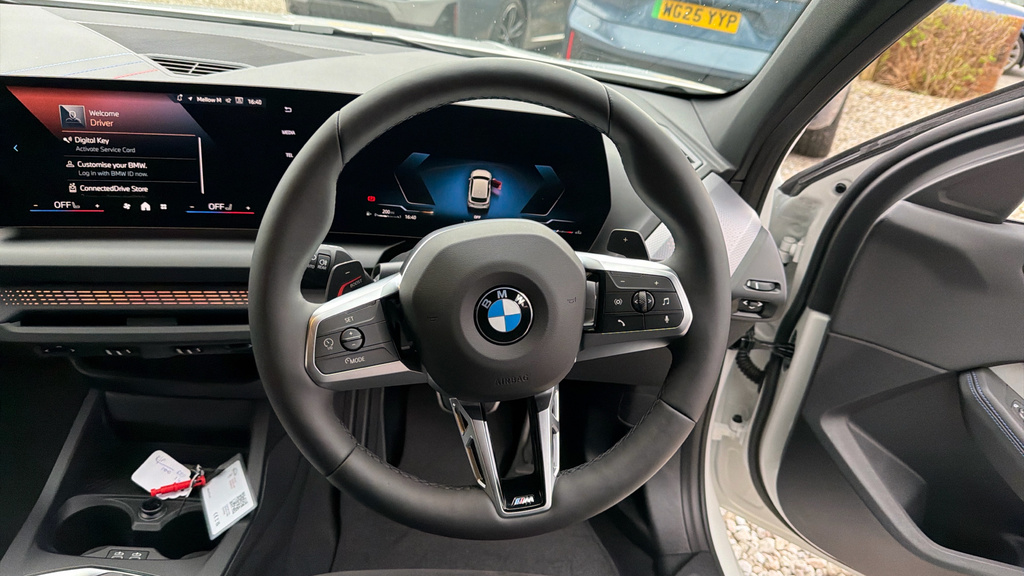 BMW 1 Series Sports WA26KYV White #5