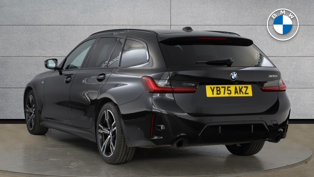 BMW 3 Series Estate Black #2
