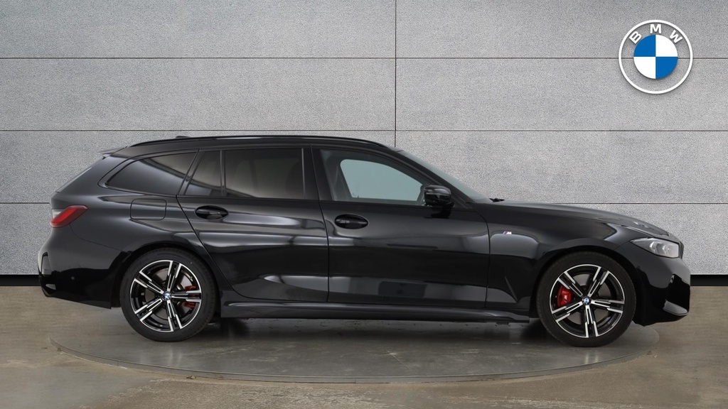 BMW 3 Series Estate Black #3