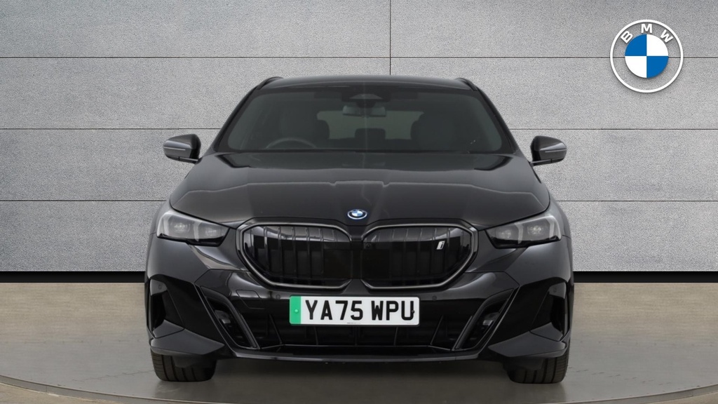BMW i5 Saloon Grey #16