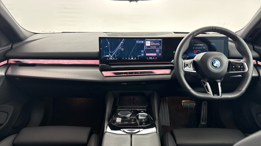 BMW i5 Estate Blue #4