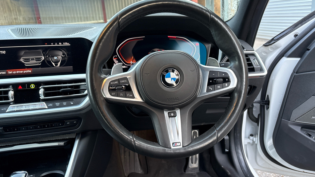 BMW 3 Series Saloon YD19ZPA White #5