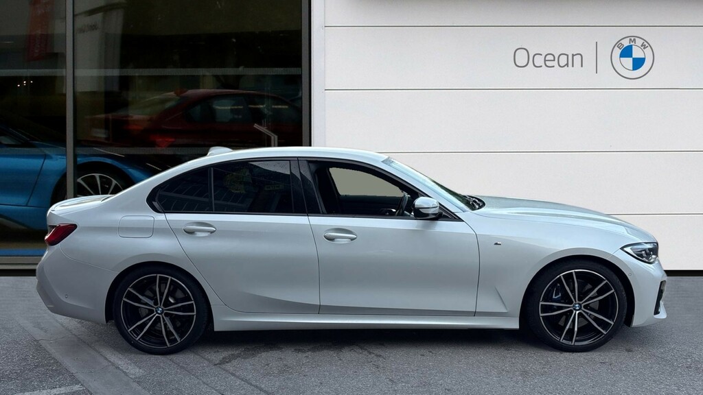 BMW 3 Series Saloon YD19ZPA White #3