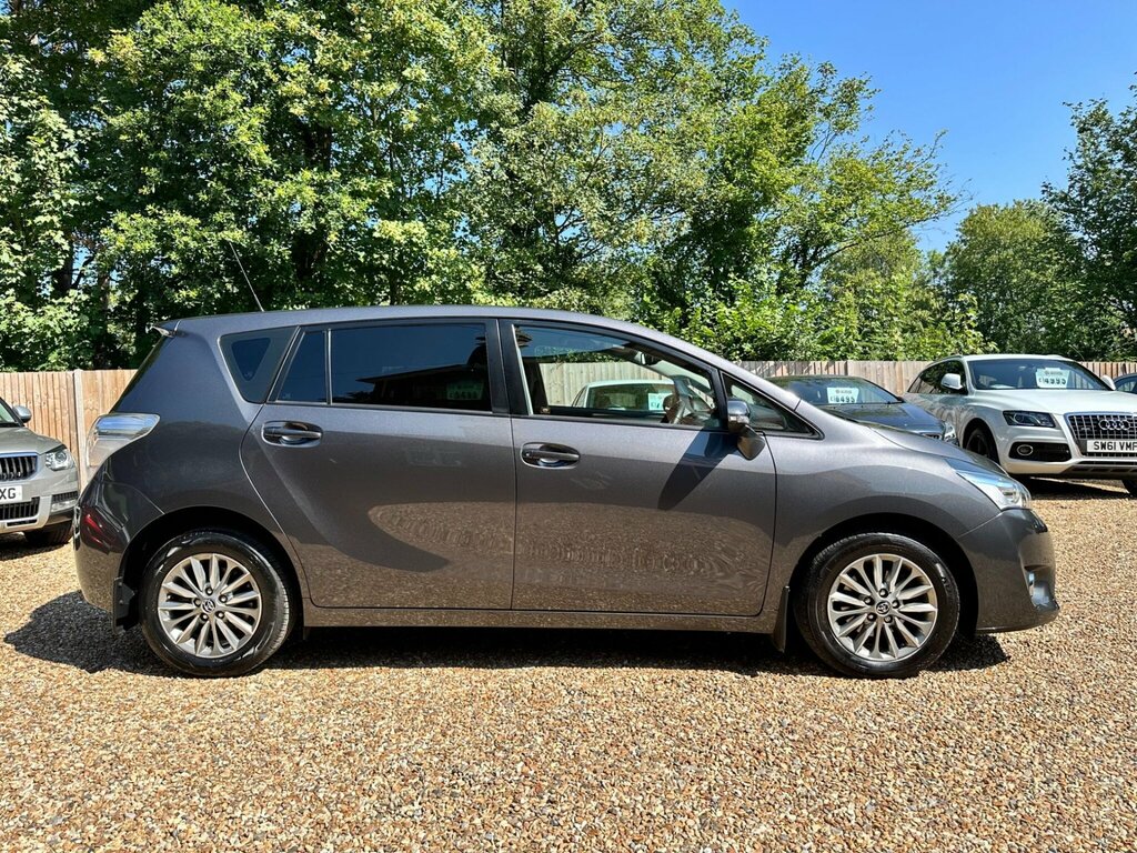 Toyota Verso 1.8 V-matic Icon Multidrive S Euro 6 7 Seat Grey #3