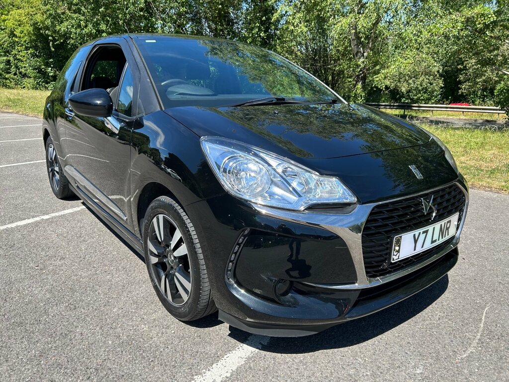 DS DS 3 1.2 Puretech Chic Hatchback Euro Black