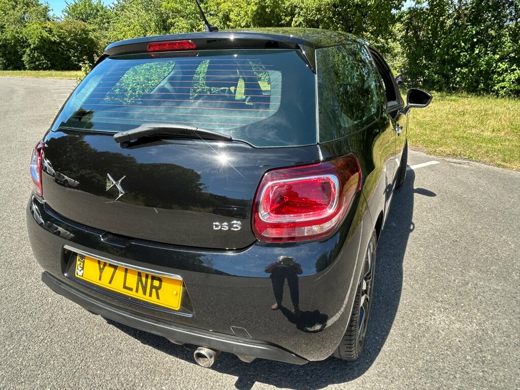 DS DS 3 1.2 Puretech Chic Hatchback Euro Y7LNR Black #4