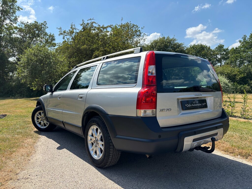 Volvo XC70  Green #13