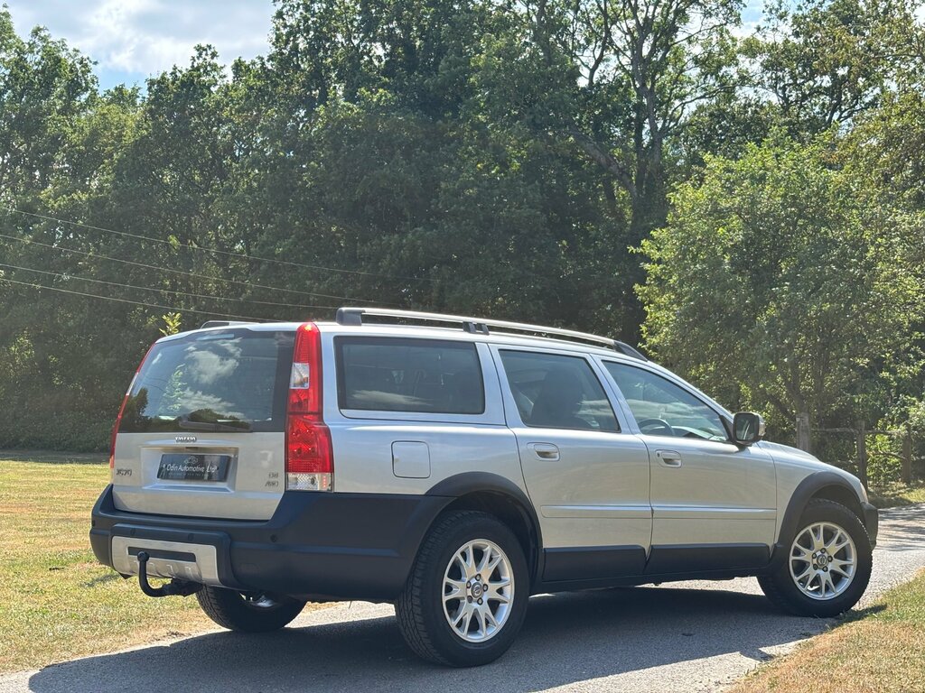 Volvo XC70  Green #24
