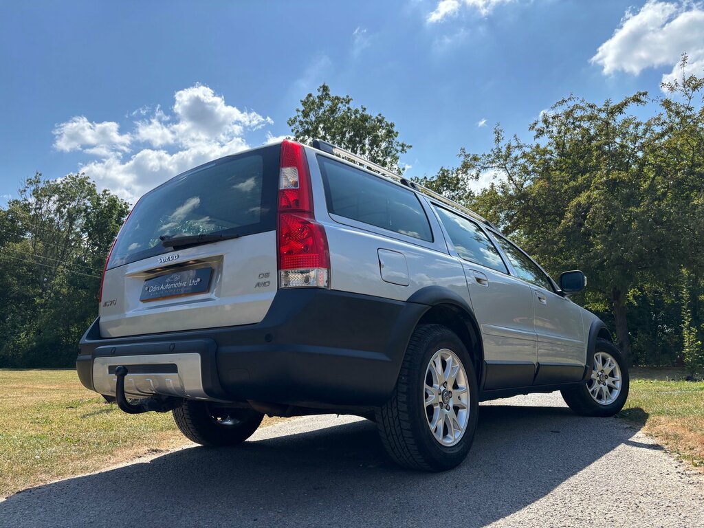 Volvo XC70  Green #22