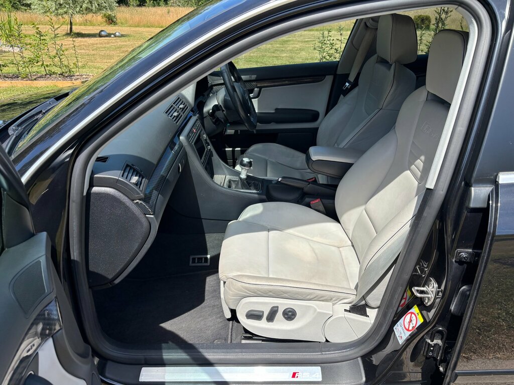 Audi RS4 Avant Estate Silver #31