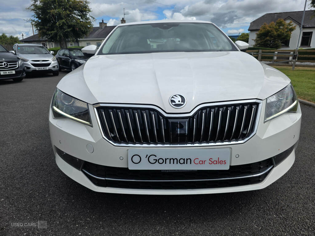Skoda Superb 2.0 Tdi Cr Se L Executive Dsg 7 Speed PRZ5958 White #6