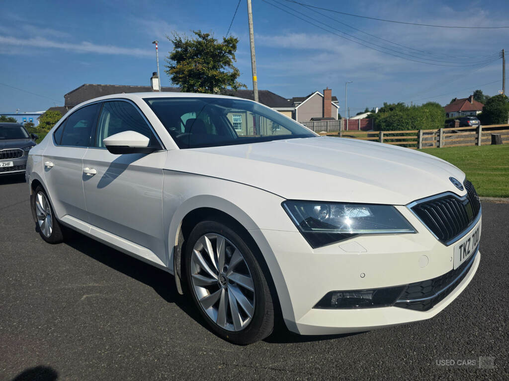 Skoda Superb 2.0 Tdi Cr Se L Executive Dsg 7 Speed White