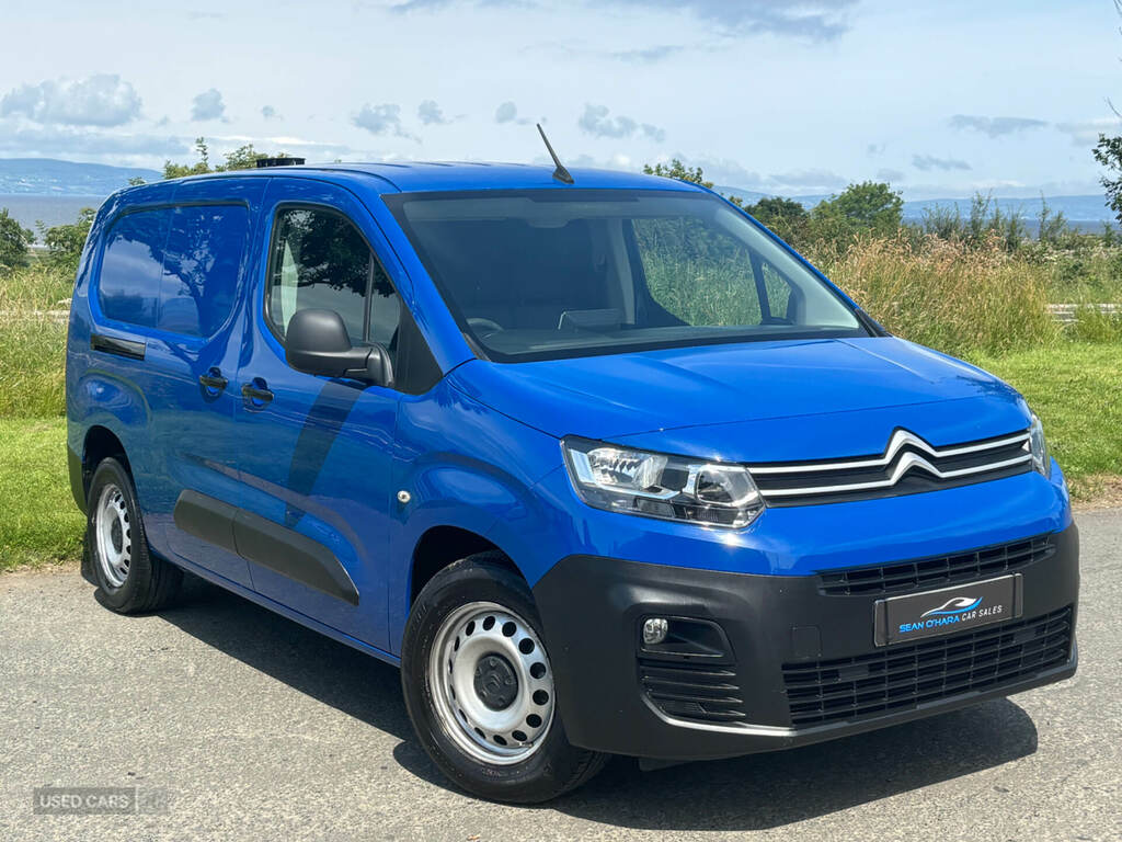 Citroen Berlingo 1.6 Bluehdi 950Kg Worker 100Ps Start Stop WD19NFC Blue #2