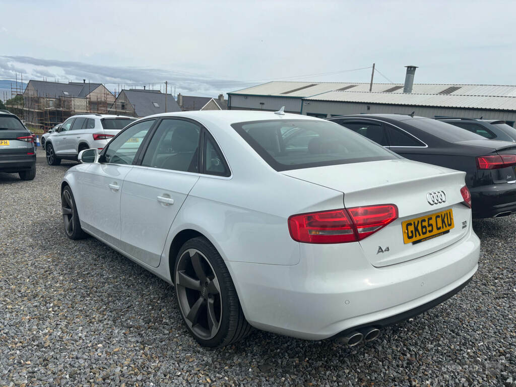 Audi A4 2.0 Tdi Ultra 163 Se Technik GK65CKU White #4