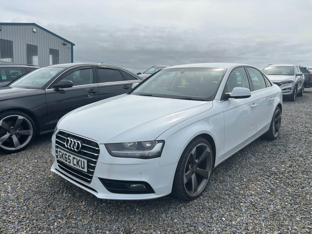 Audi A4 2.0 Tdi Ultra 163 Se Technik GK65CKU White #3