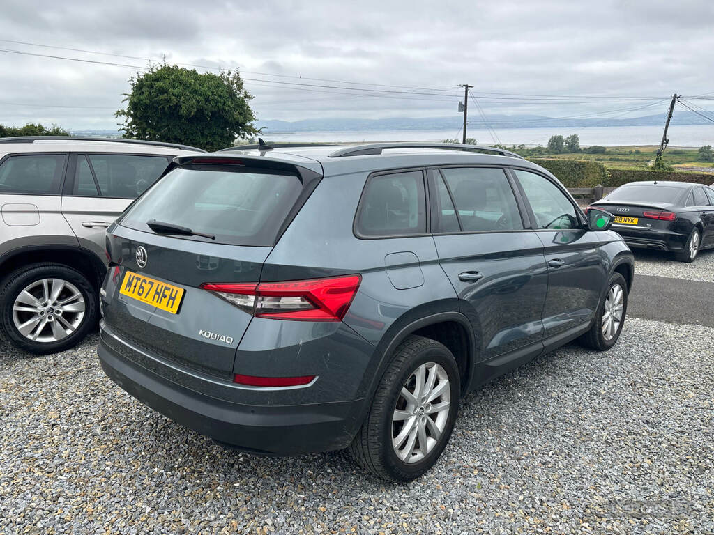 Skoda Kodiaq 2.0 Tdi Se Dsg MT67HFH Grey #4
