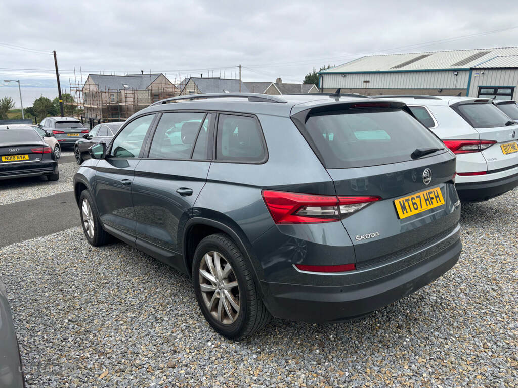 Skoda Kodiaq 2.0 Tdi Se Dsg MT67HFH Grey #3