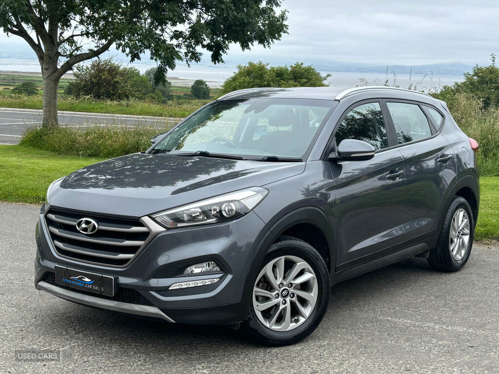 Hyundai Tucson 1.7 Crdi Blue Drive Se Nav 2Wd RK66WZL Grey #2
