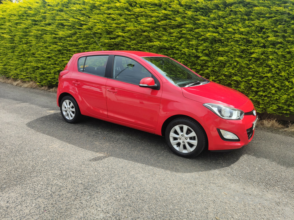 Hyundai I20 Active 3-Door Genuine Low Mileage, 35 Road Tax White #2