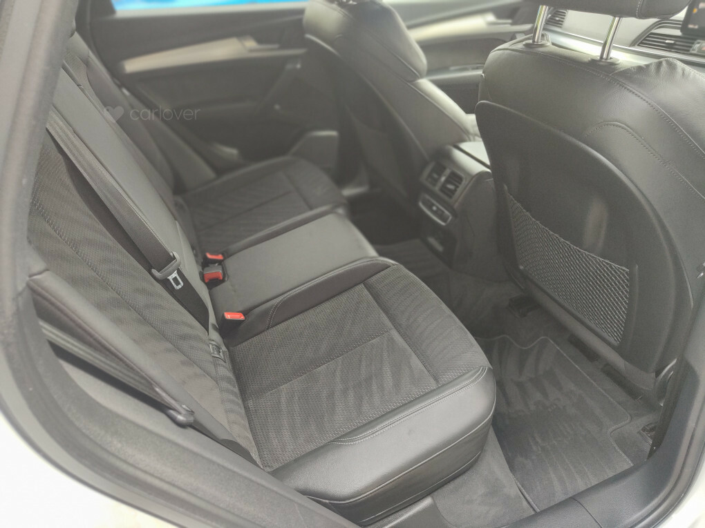 Audi Q5 2L Vorsprung Black #10
