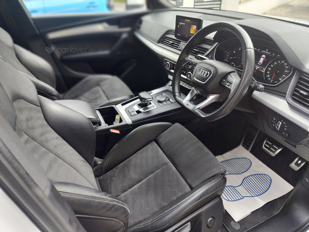 Audi Q5 2L Vorsprung Black #9