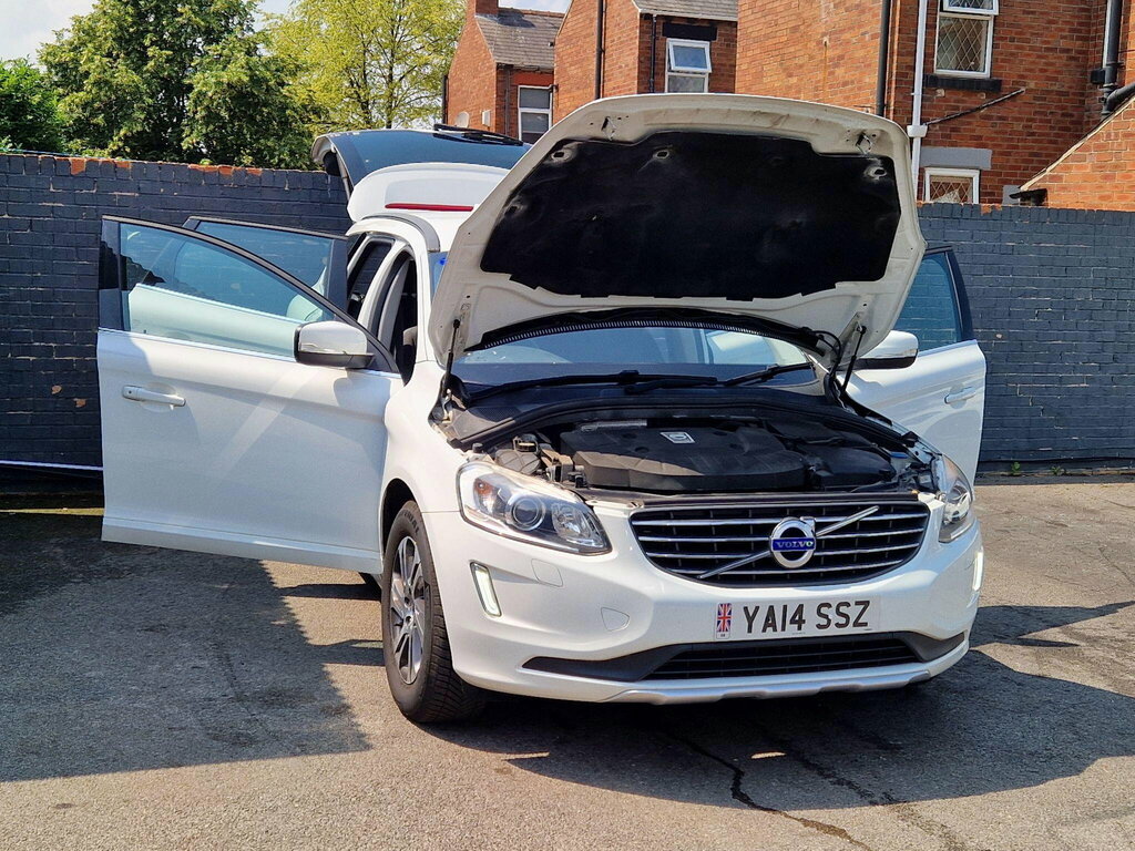 Volvo XC60 2.4 D5 R-design Lux Nav Suv Geartronic White #9