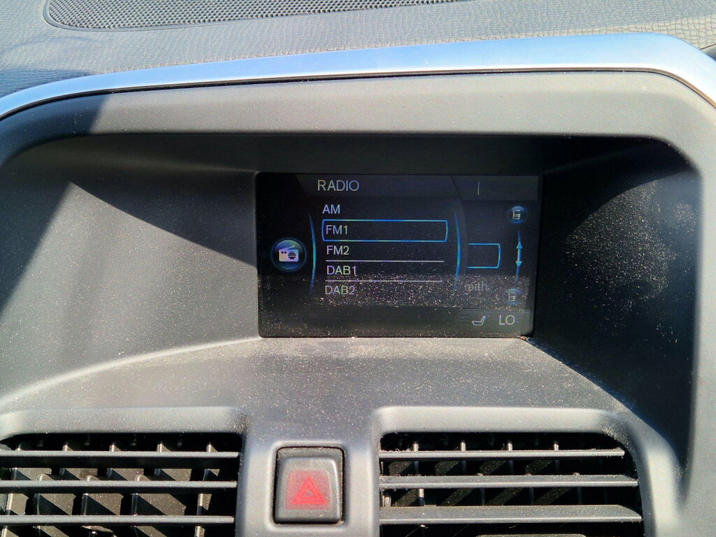 Volvo XC60 2.4 D5 R-design Lux Nav Suv Geartronic White #23