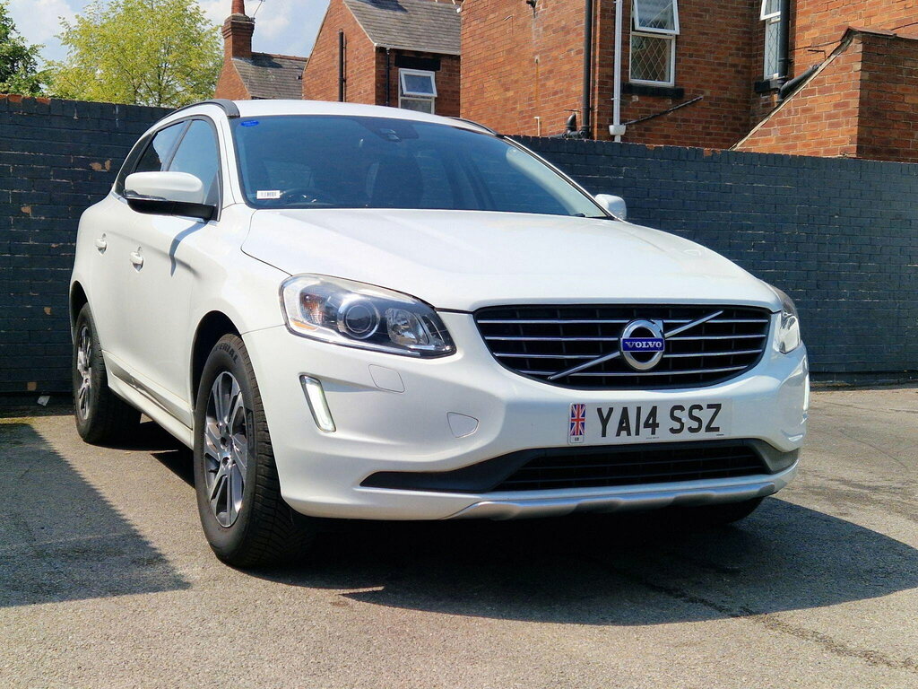 Volvo XC60 2.4 D5 R-design Lux Nav Suv Geartronic White #13