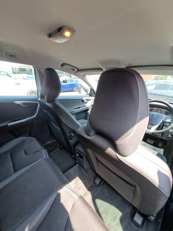 Volvo XC60 2.4 D5 R-design Lux Nav Suv Geartronic White #29