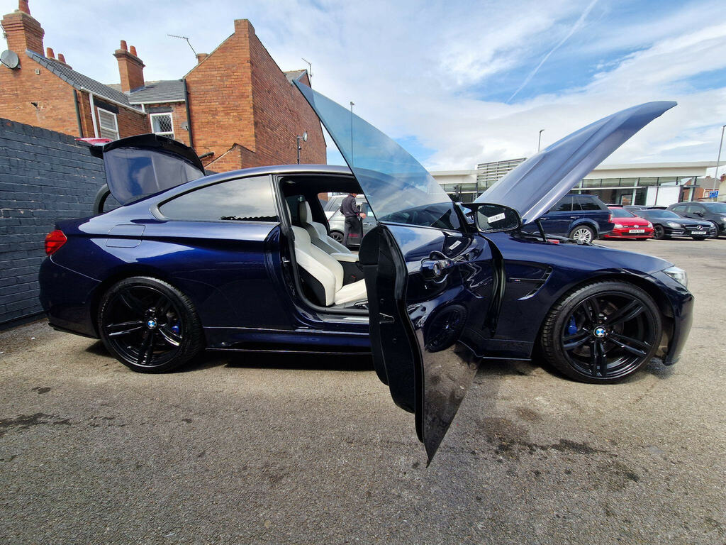 BMW M4 3L Null Black #20