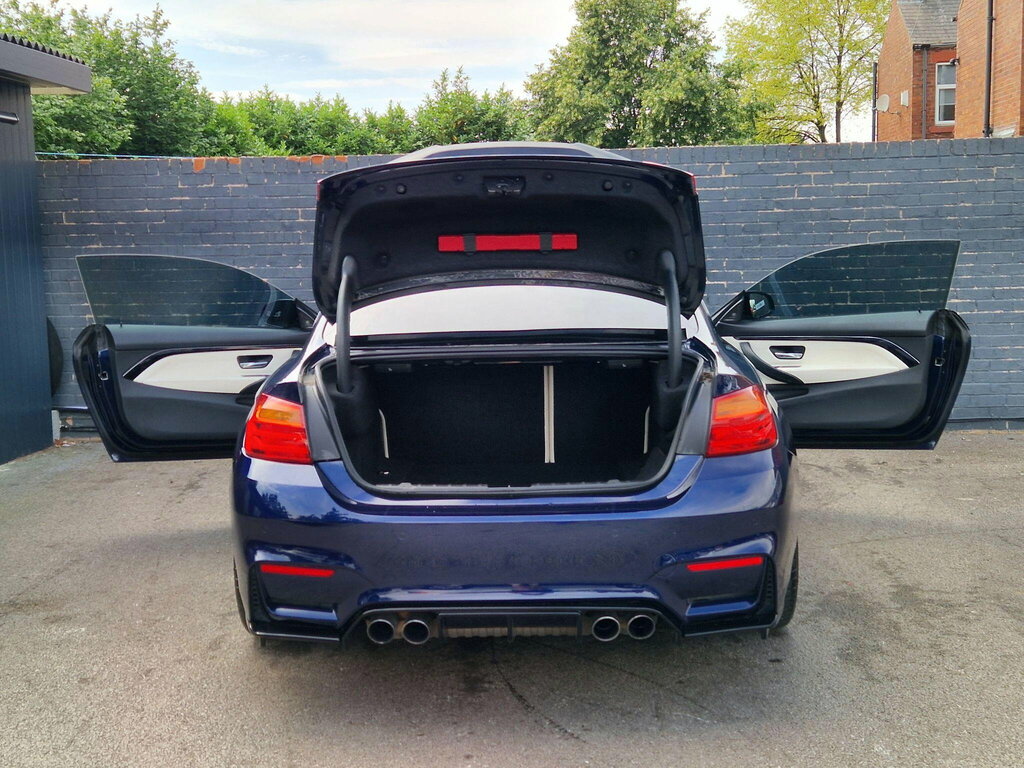 BMW M4 3L Null Black #18