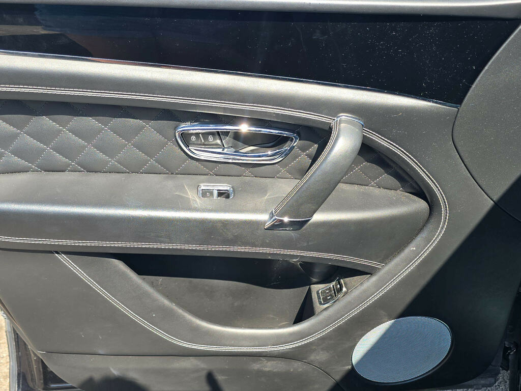 Bentley Bentayga 6.0 W12 Silver #37