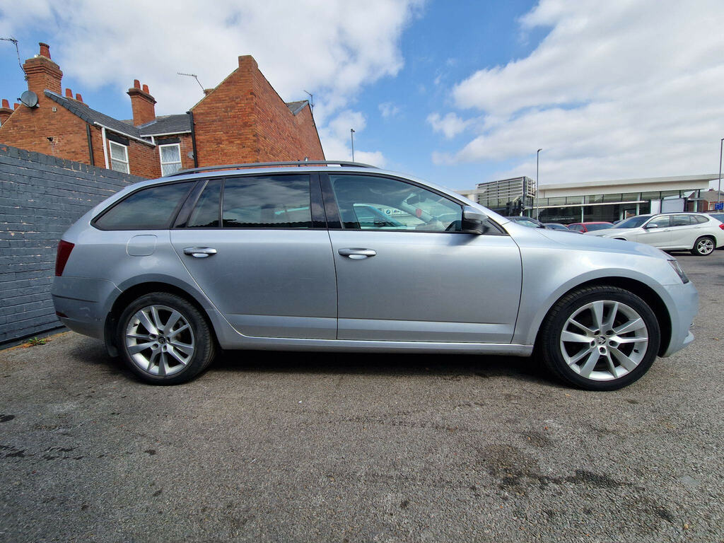 Skoda Octavia 1.6 Tdi Se L Dsg Euro 6 Ss Silver #6