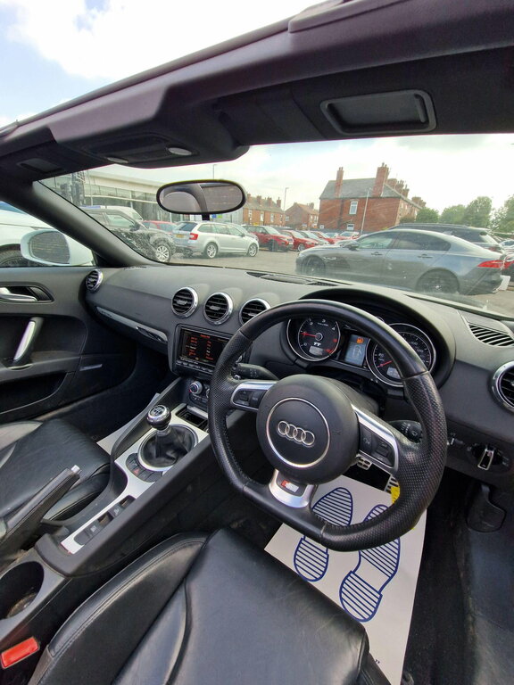 Audi TT 2.0 Tdi Quattro S Line 168 Bhp White #32