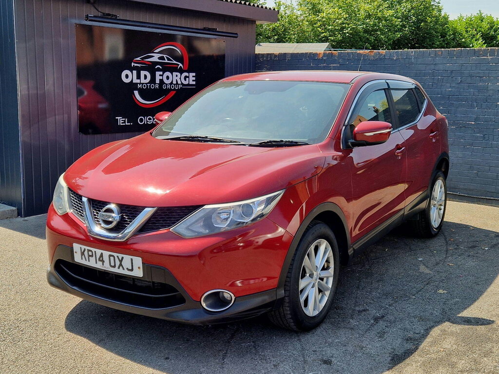 Nissan Qashqai 1.6 Dci Acenta Xtron 2Wd Euro 5 Ss Red