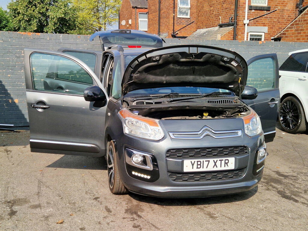 Citroen C3 Picasso Puretech Platinum Grey #10
