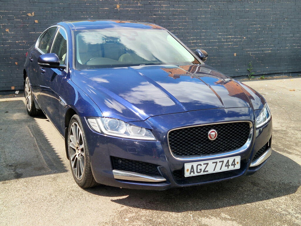 Jaguar XF 2.0D Portfolio Euro 6 Ss Blue #2