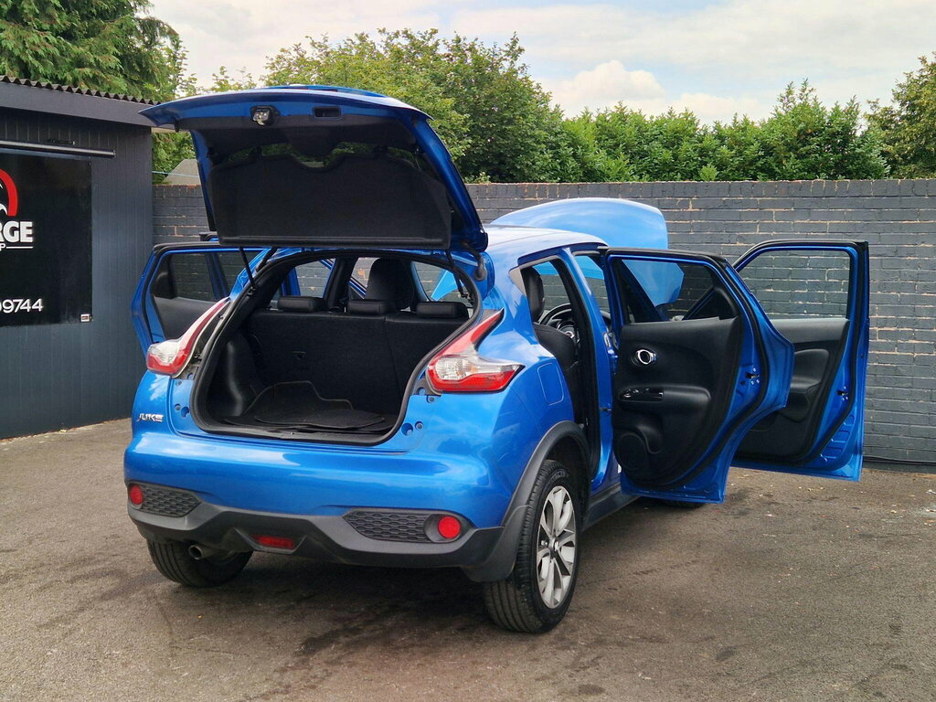 Nissan Juke  Red #18