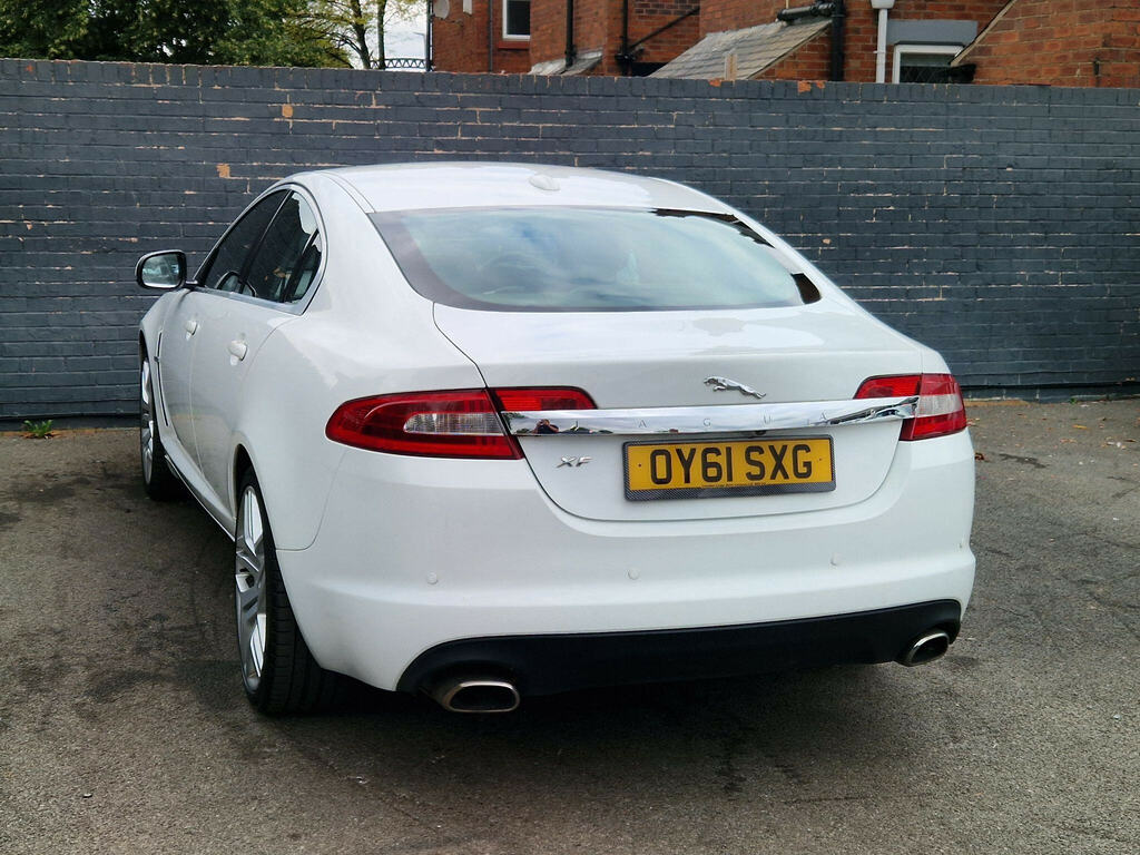 Jaguar XF V6 S Portfolio White #7
