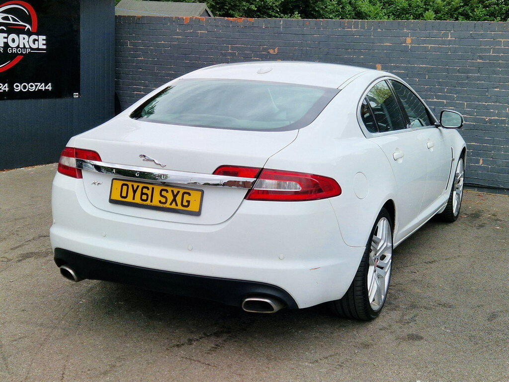 Jaguar XF V6 S Portfolio White #9