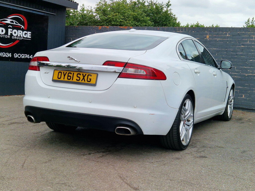 Jaguar XF V6 S Portfolio White #23