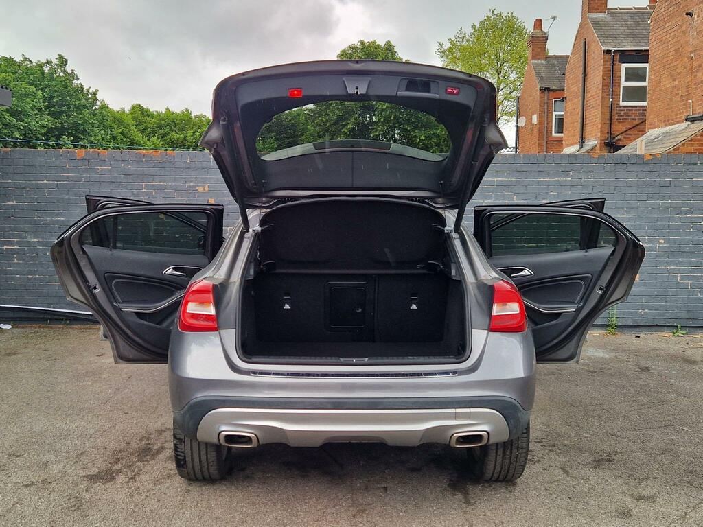 Mercedes-Benz GLA Class 2015 2.1 Gla220d Amg Line Premium Plus 7G-dct 4M Black #18