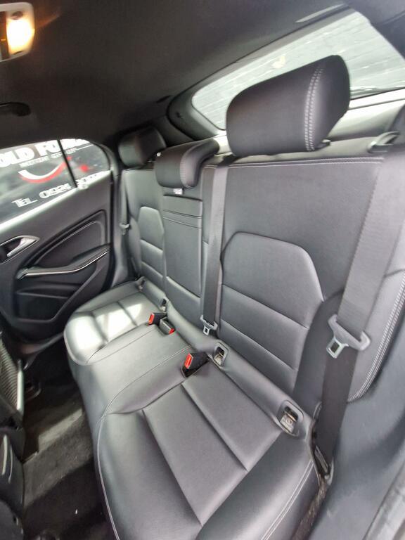 Mercedes-Benz GLA Class 2015 2.1 Gla220d Amg Line Premium Plus 7G-dct 4M Black #37