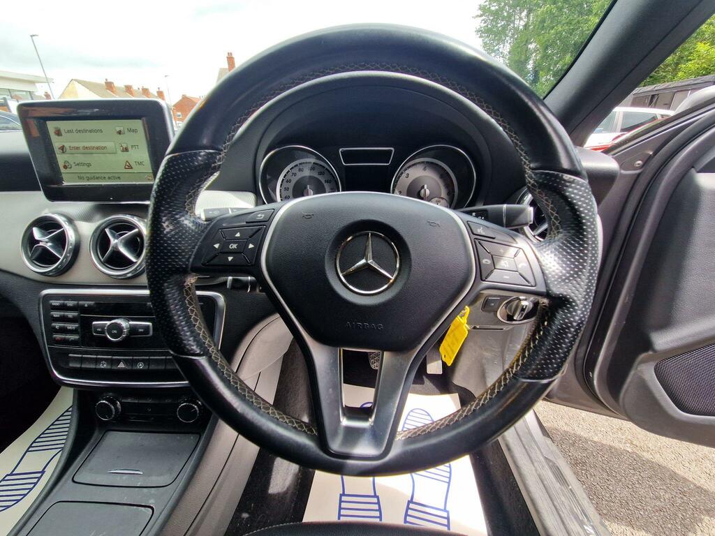 Mercedes-Benz GLA Class 2015 2.1 Gla220d Amg Line Premium Plus 7G-dct 4M Black #41