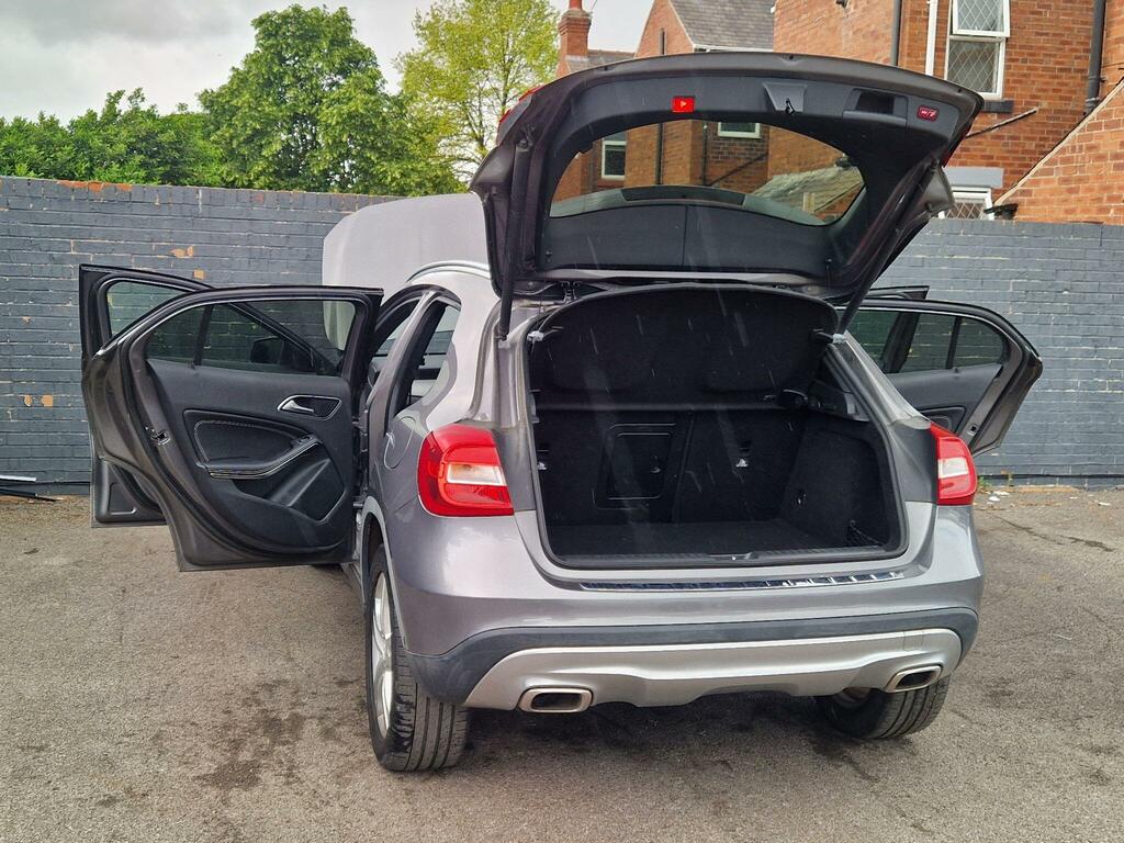 Mercedes-Benz GLA Class 2015 2.1 Gla220d Amg Line Premium Plus 7G-dct 4M Black #17
